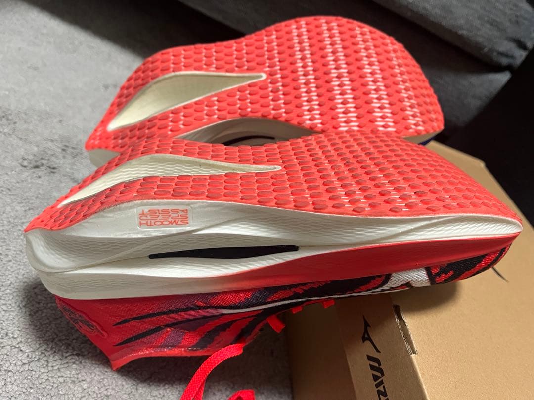 MIZUNO ウエーブリベリオンプロ3