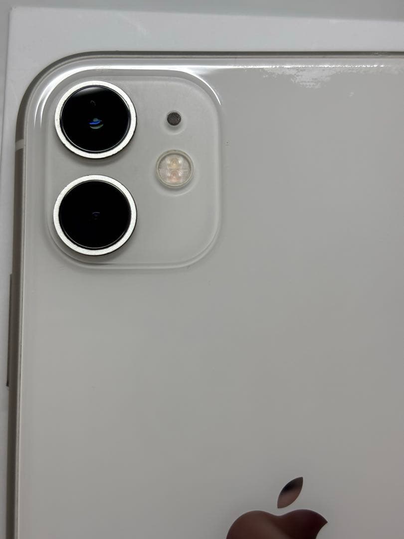 Apple iPhone 11 ホワイト 128GB 箱付属