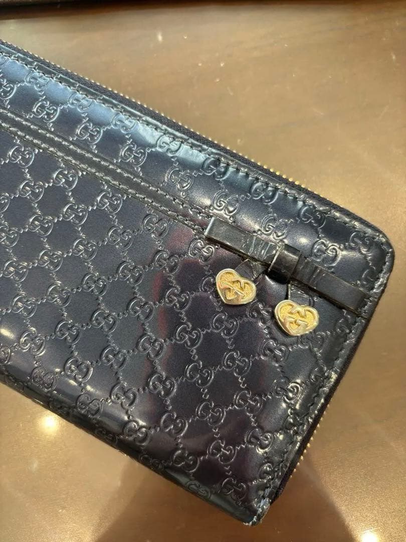 GUCCI ネイビー 長財布
