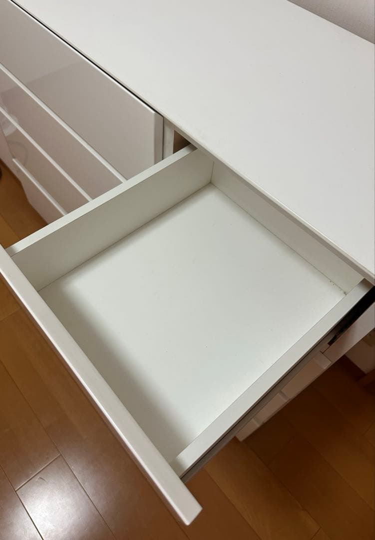 ニトリ　ローチェスト　ホワイト