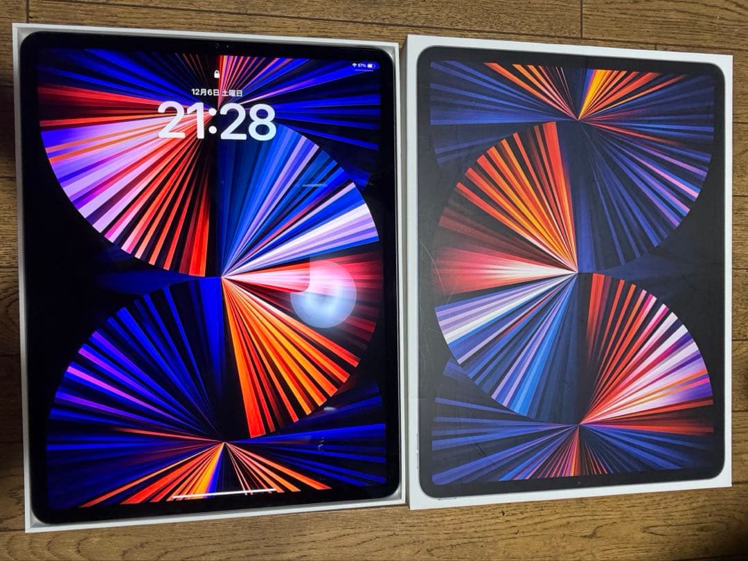 美品　iPad Pro 12.9インチ (第5世代) 256GBスペースグレイ