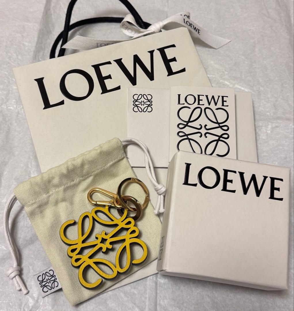 の*み様 LOEWE ロエベ　アナグラム　チャーム
