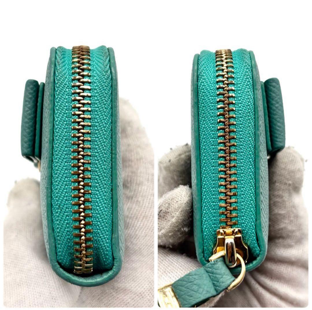 美品✨フェラガモ ヴァラリボン ケース コンパクトウォレット グリーン