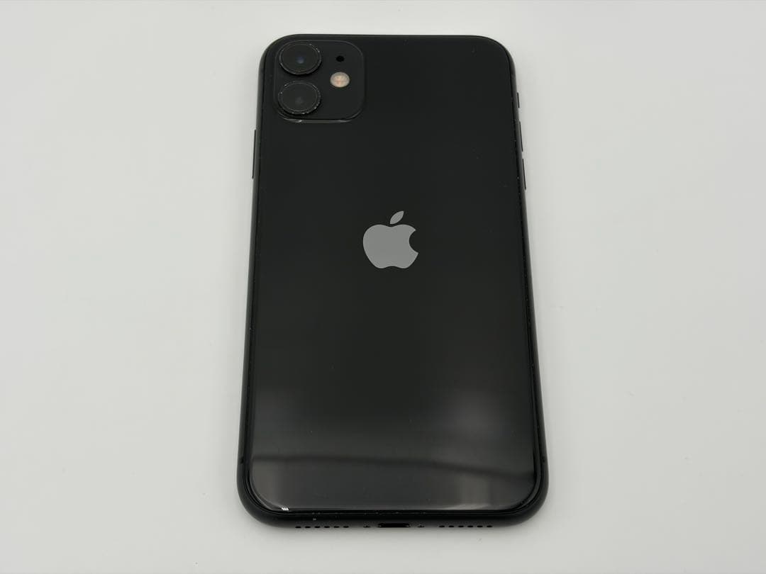 Apple iPhone 11 64GBブラック 本体【SIMロック解除済】