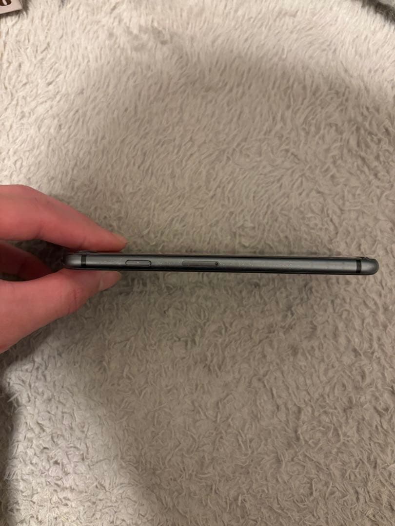 Apple iPhone 8ブラック 本体　ジャンク