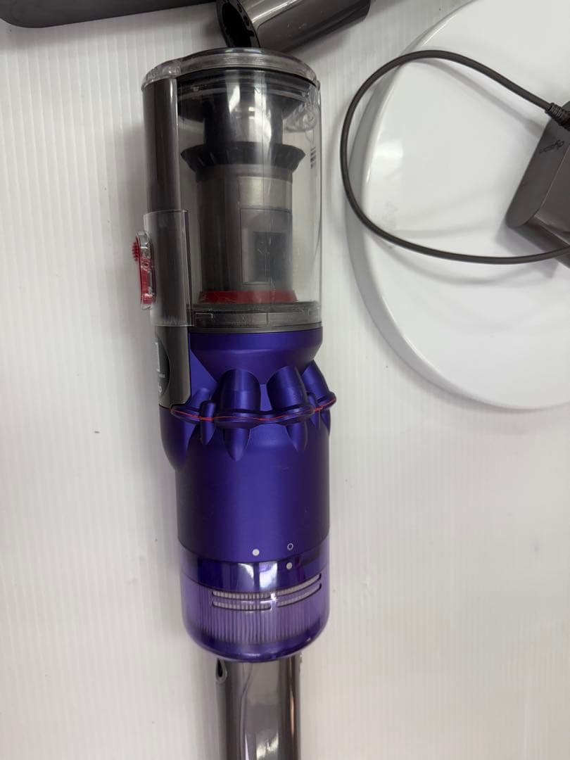 ダイソン コードレススティッククリーナー SV19