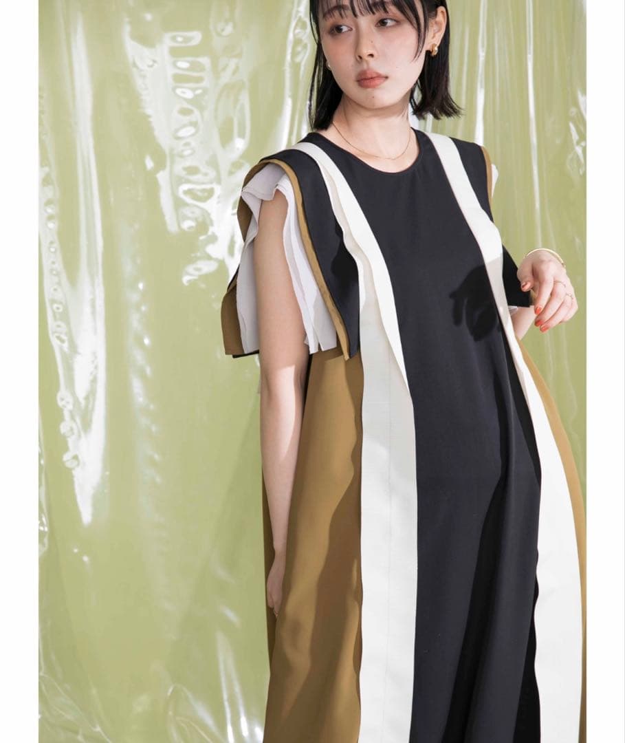 【新品タグ付】 Eimee Law テープデザインショルダーフリルドレス