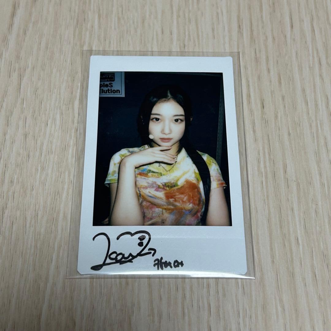 tripleS カエデ LOVElution サノク サイン ポラ