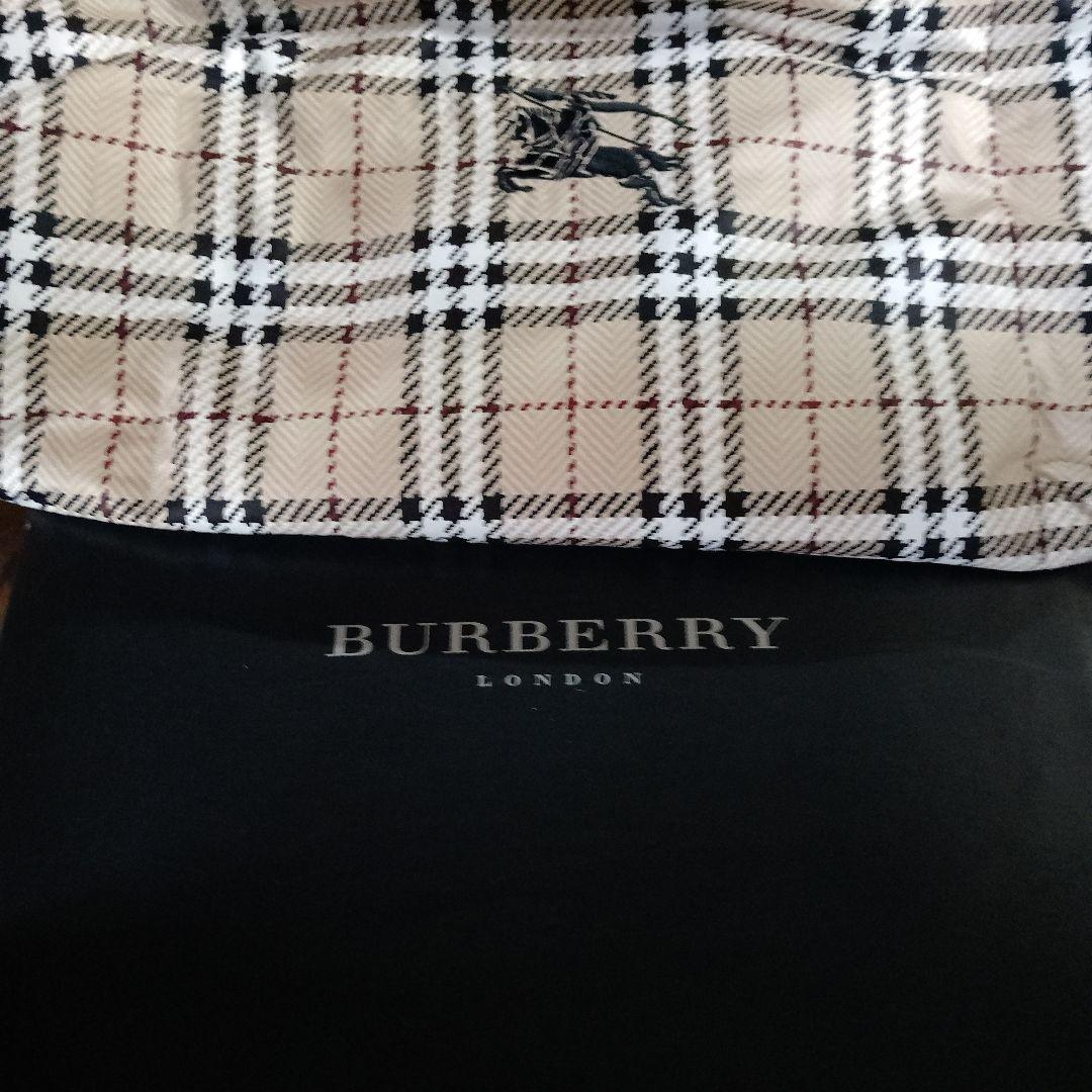 Burberry チェック柄　新品未使用　羽毛掛け布団　ダウンケット