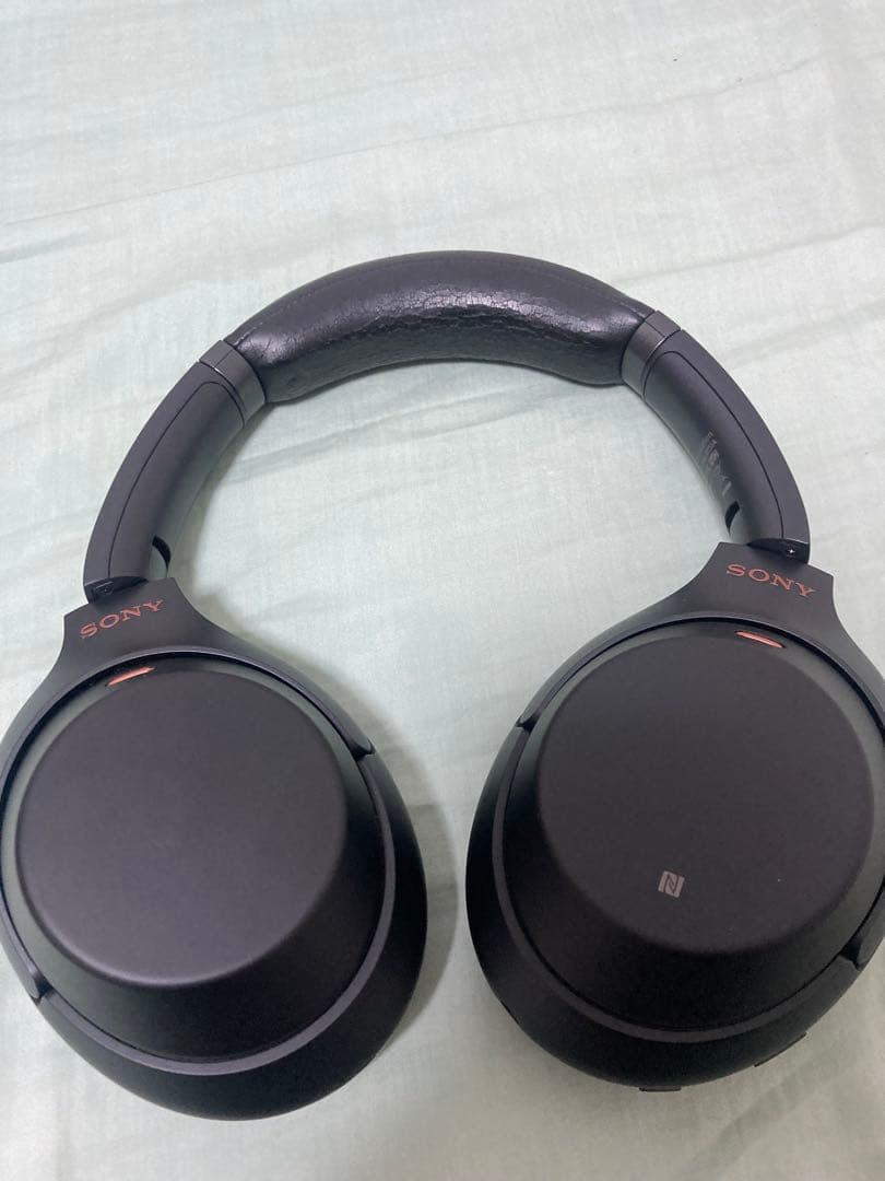 SONY ワイヤレスヘッドホン ブラック　WH-1000XM3