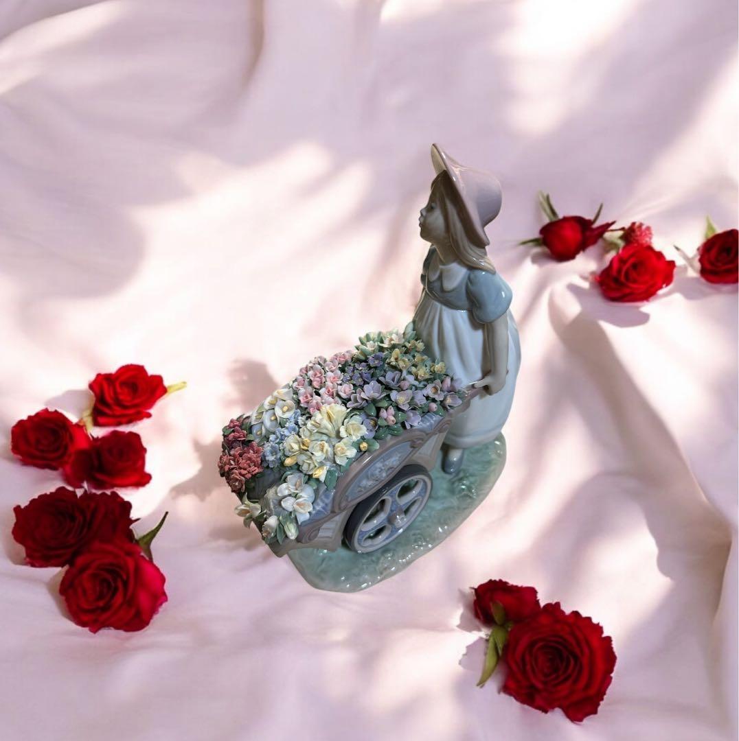 m*o様 【絶品】限定品リヤドロ スペシャルバージョン可愛いお花屋さん(百貨店使