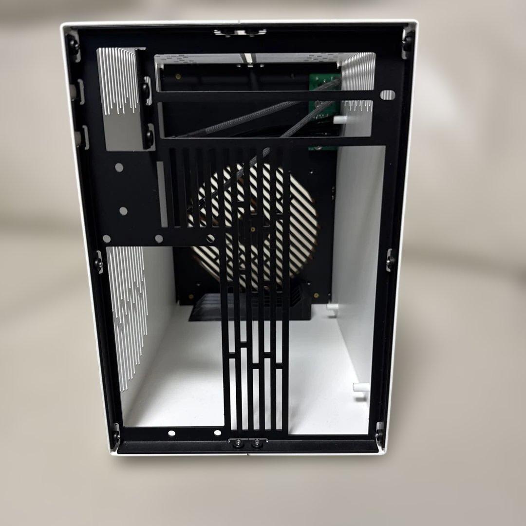 ミニpc ケース itx