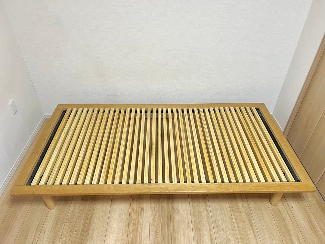 無印　木製ベッドフレーム　シングル