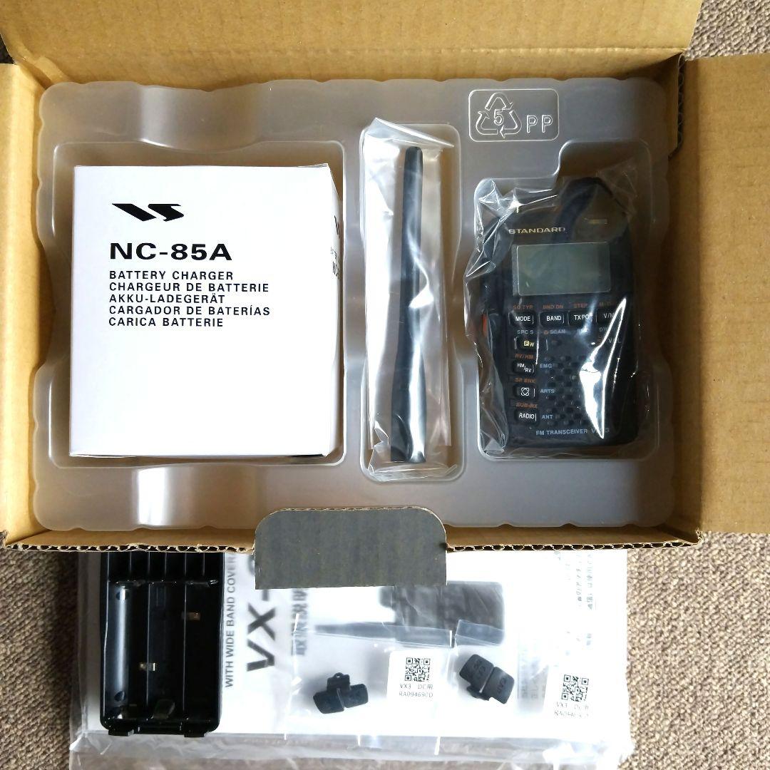 STANDARD VX-3 144/430MHz トランシーバー