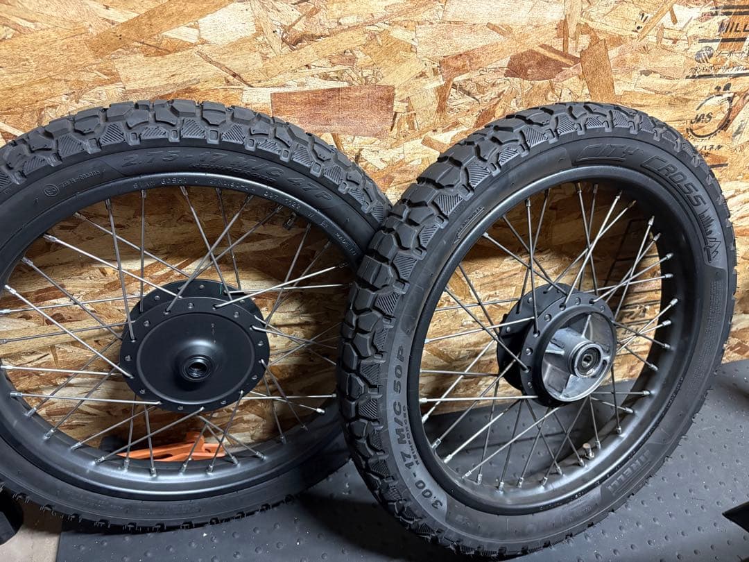 ja65 ハンターカブ純正ホイール＋ピレリシティークロス