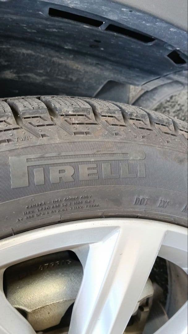 フォルクスワーゲン　ホイール付きスタッドレスタイヤ4本 送料込