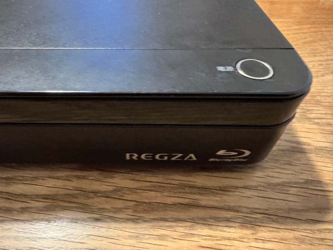 レグザ　TOSHIBA ブルーレイレコーダー DBR-W1007