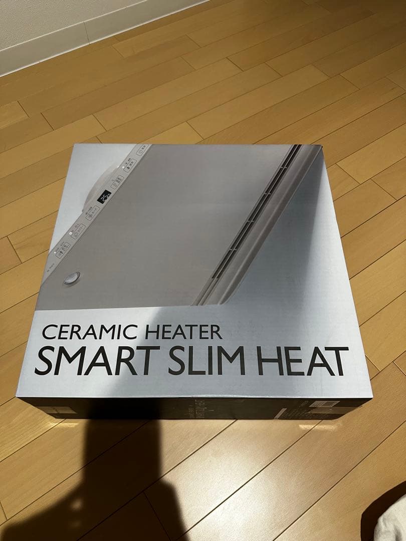 《新品未開封》 THREEUP セラミックファンヒーター スマートスリムヒート