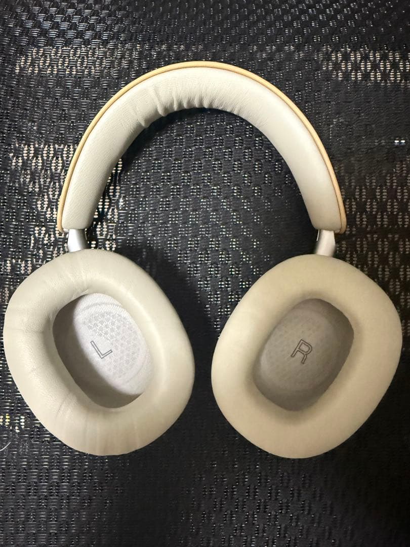 【2025年7月購入】Bowers & Wilkins PX8 タン