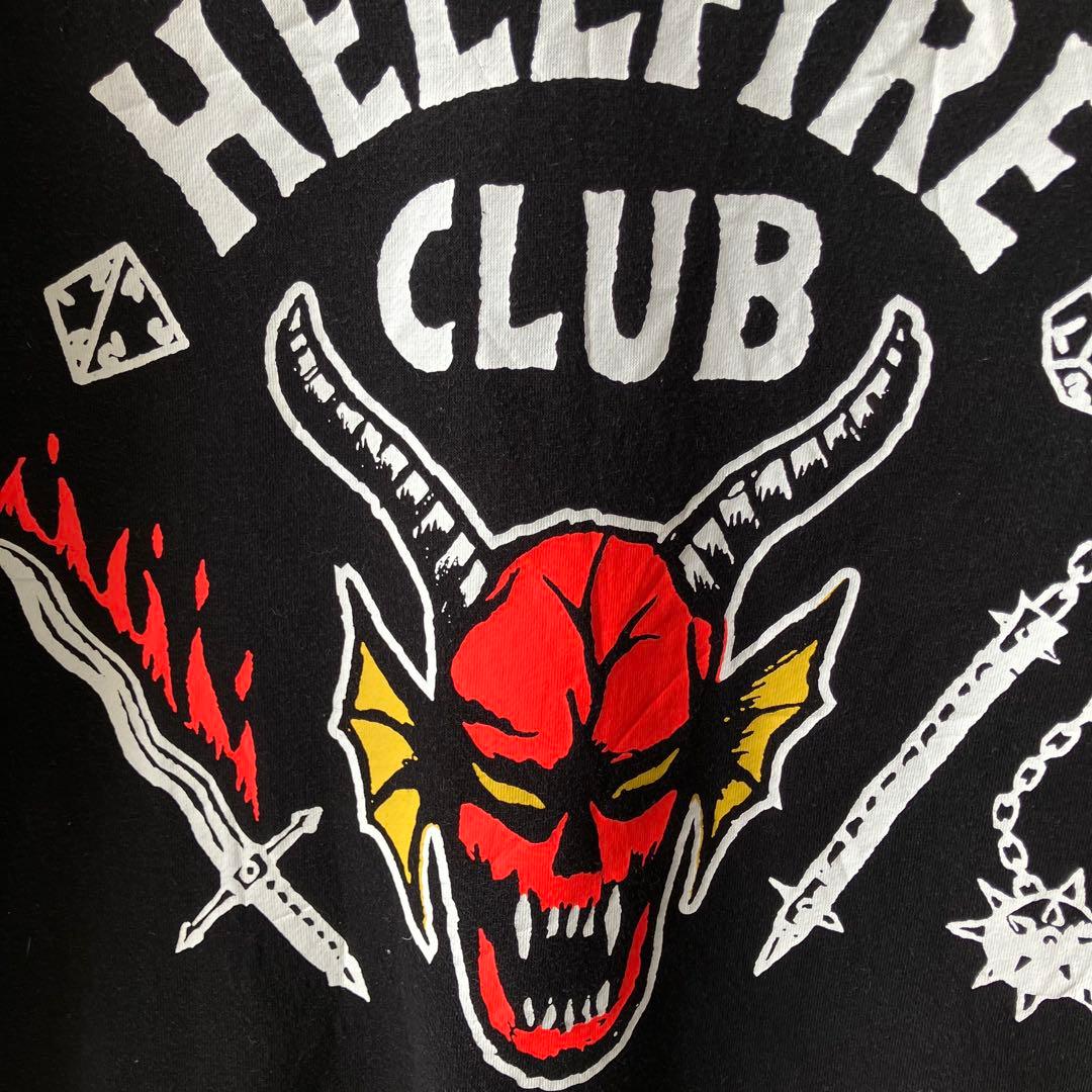 A*】様 古着　 × ストレンジャーシングス ヘルファイア・クラブ スウェ