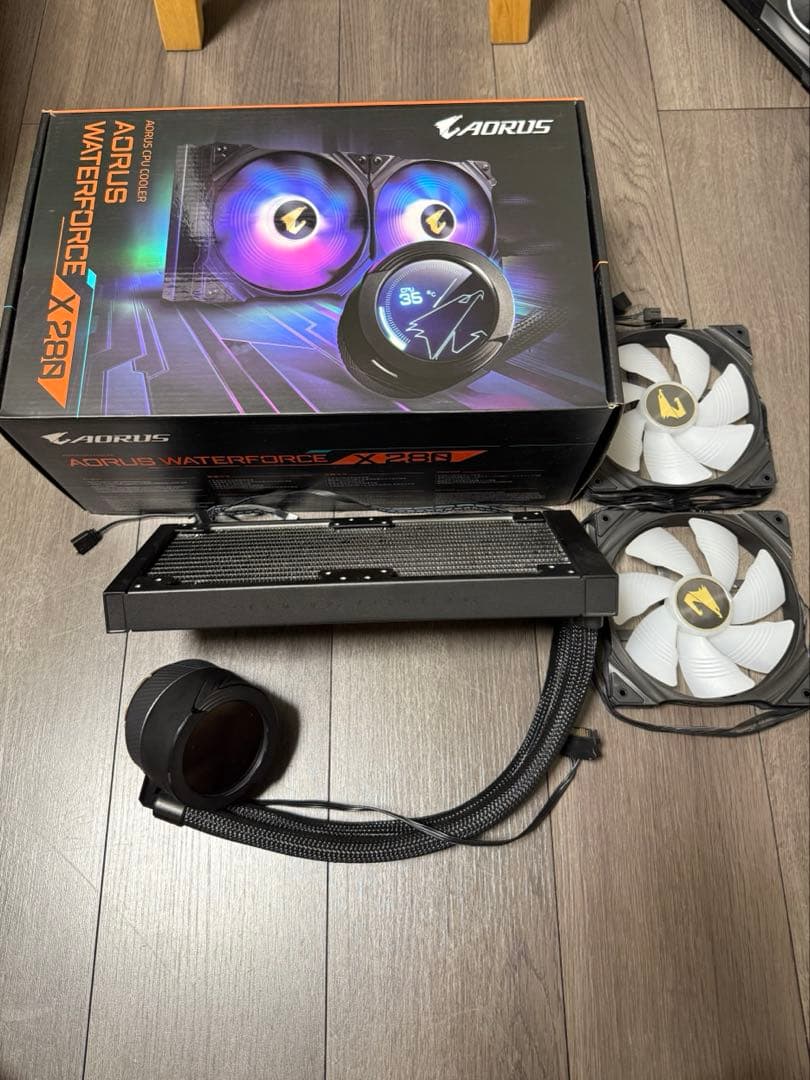 AORUS WATERFORCE X 280 簡易水冷　CPUクーラー