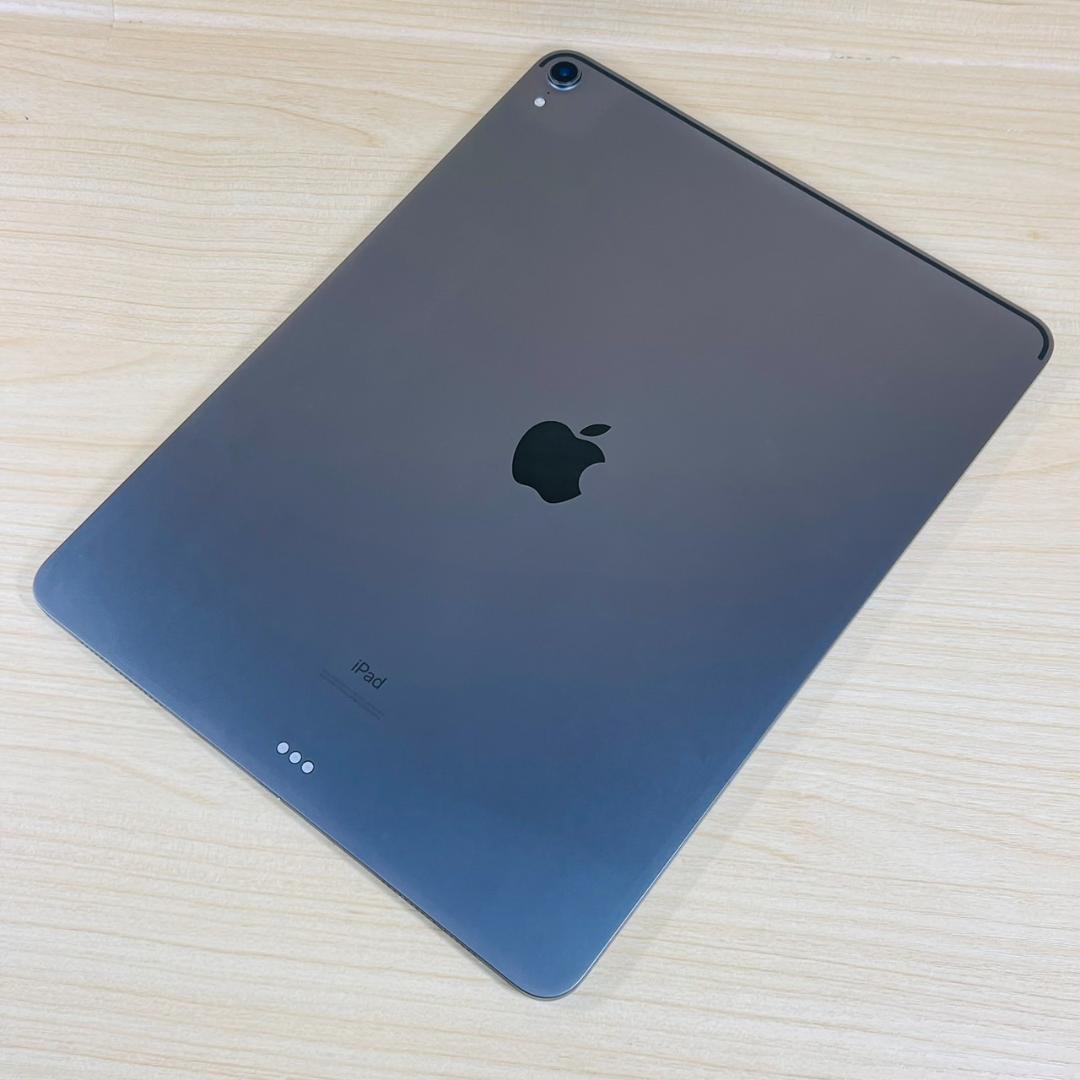 P178 美品 iPad Pro 第3世代 12.9 256GB Wi-Fi