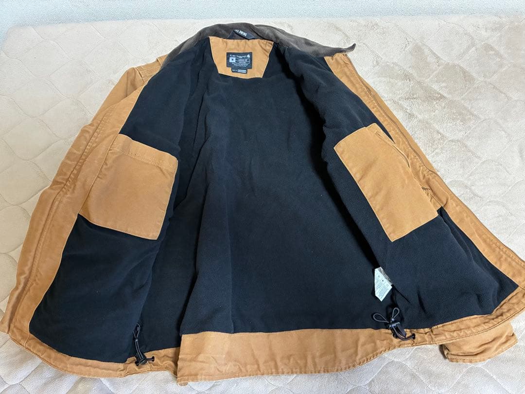 carhartt アウター