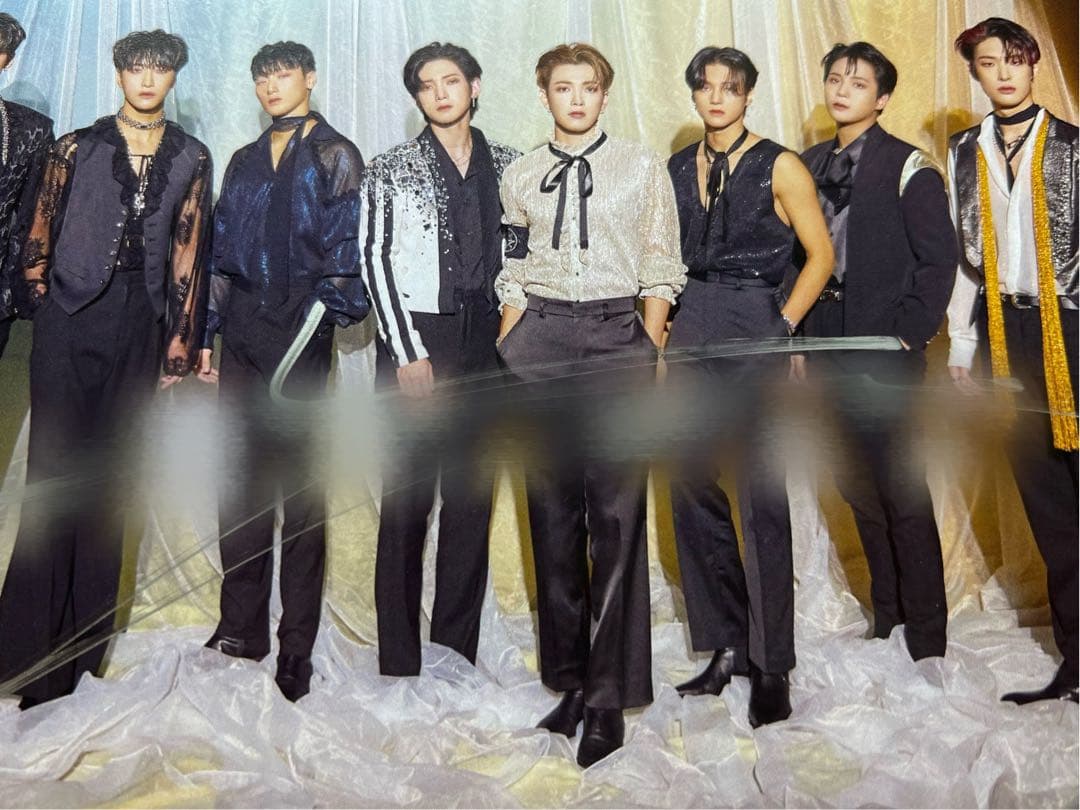 ATEEZ アチズ ユノ PARADIGM ショーケース 抽選 直筆サイン