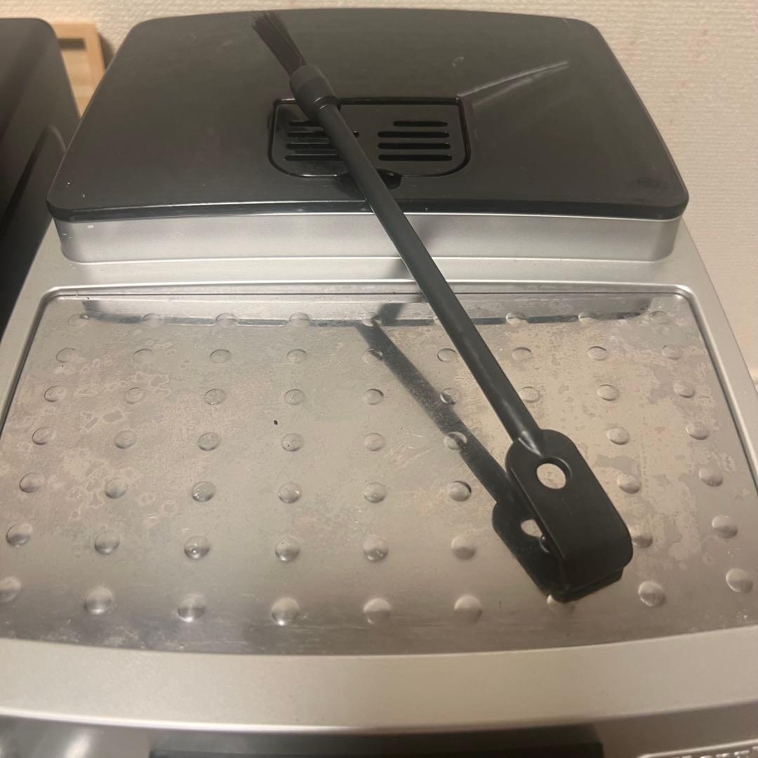 デロンギ マグニフィカSスペリオレECAM23420SBN