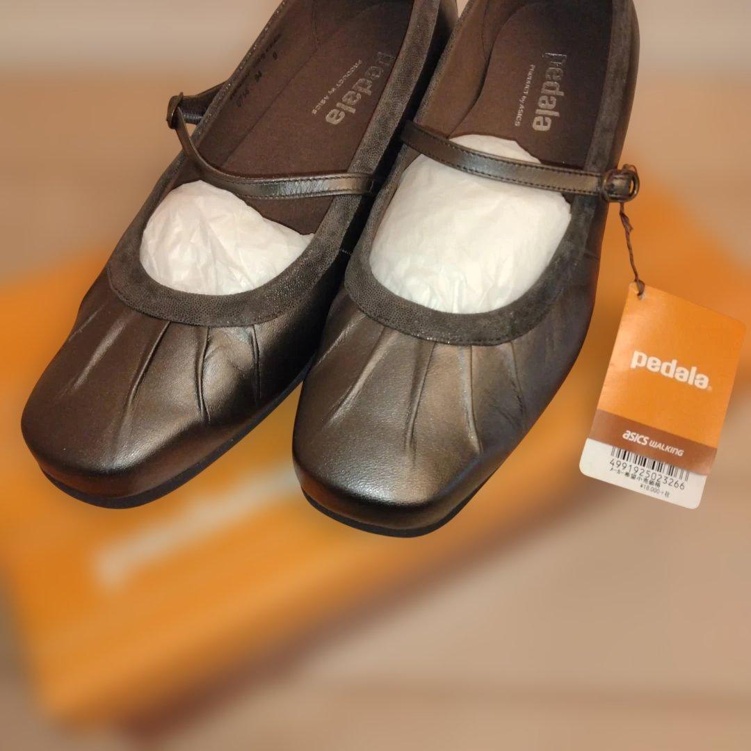 ASICS　PEDALA ブラウン フラットシューズ