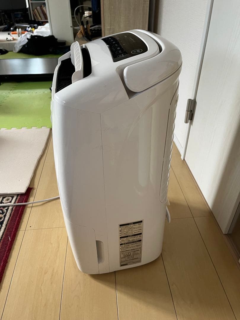 アイリスオーヤマ　空気清浄機能付除湿機「DCE-120」