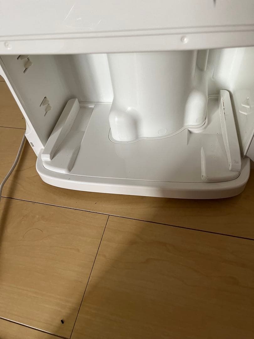 アイリスオーヤマ　空気清浄機能付除湿機「DCE-120」