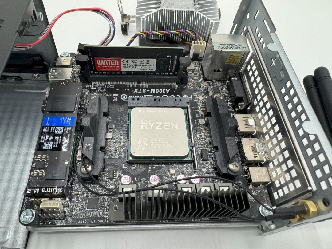 A300-STX ③ 中古 CPU、SSD 512GB、メモリ 16GB 付き