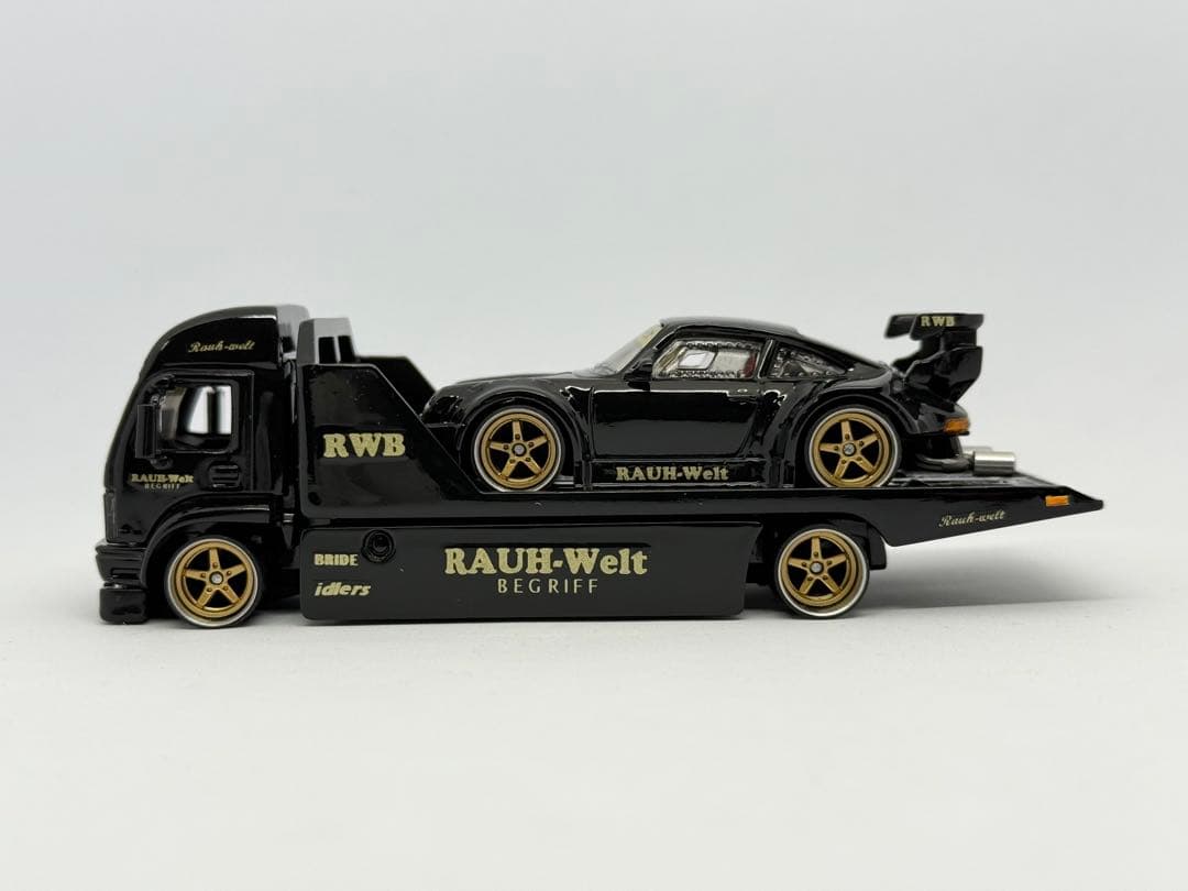 ホットウィール　RWB仕様ポルシェ＆エアロリフト