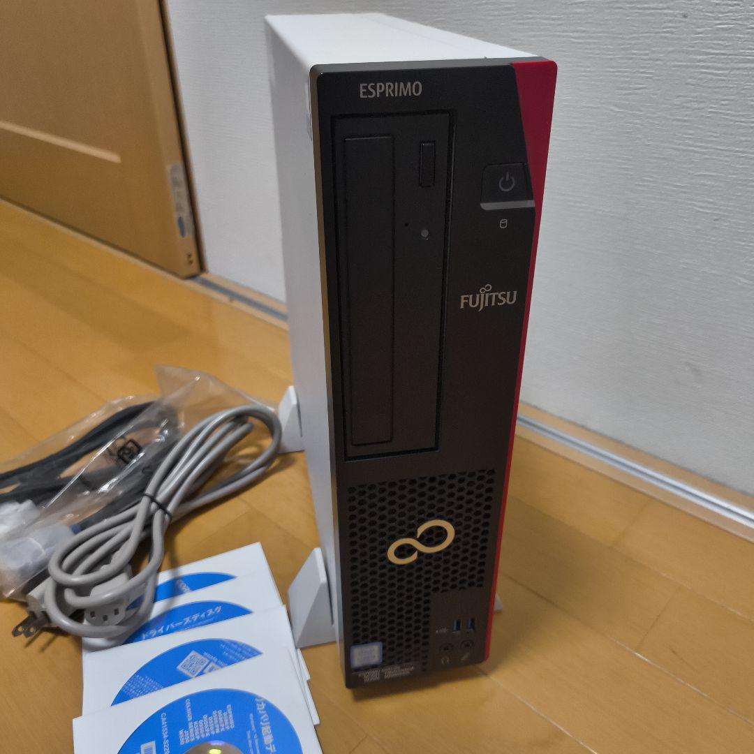 ①【お得品】Fujitsu ESPRIMO D587/SX /Windows11