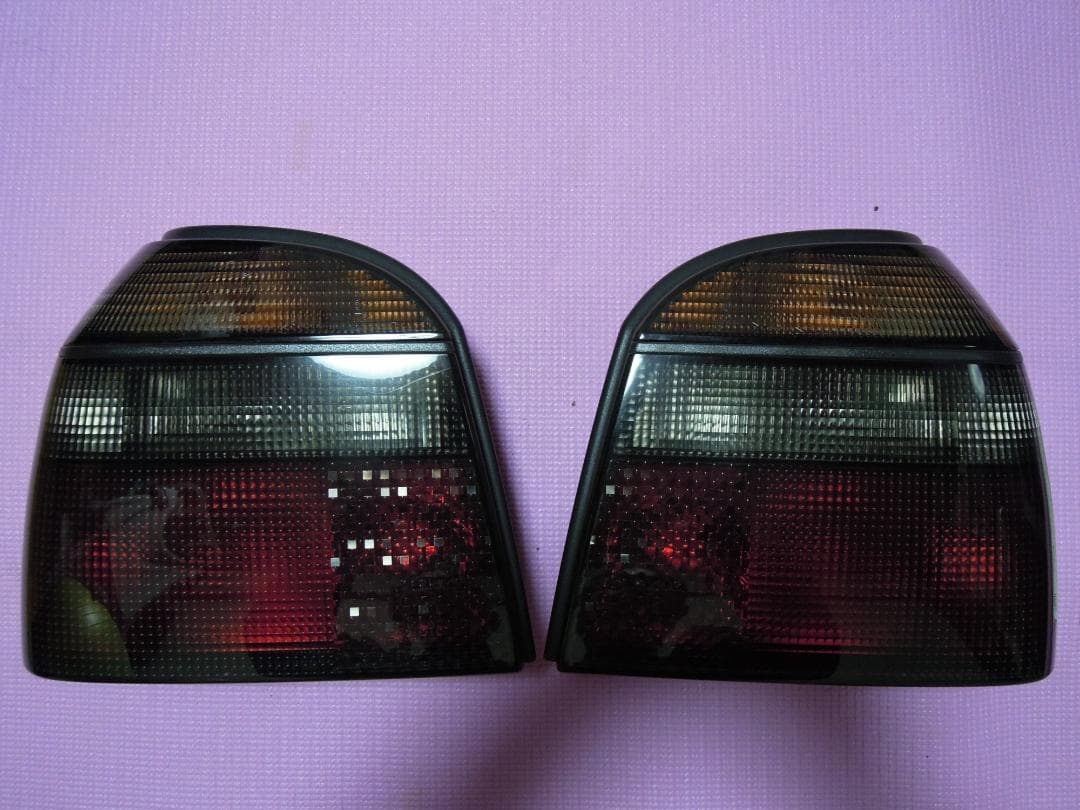 VW フォルクスワーゲンゴルフ3 HELLAブラックテールランプ 左右セット