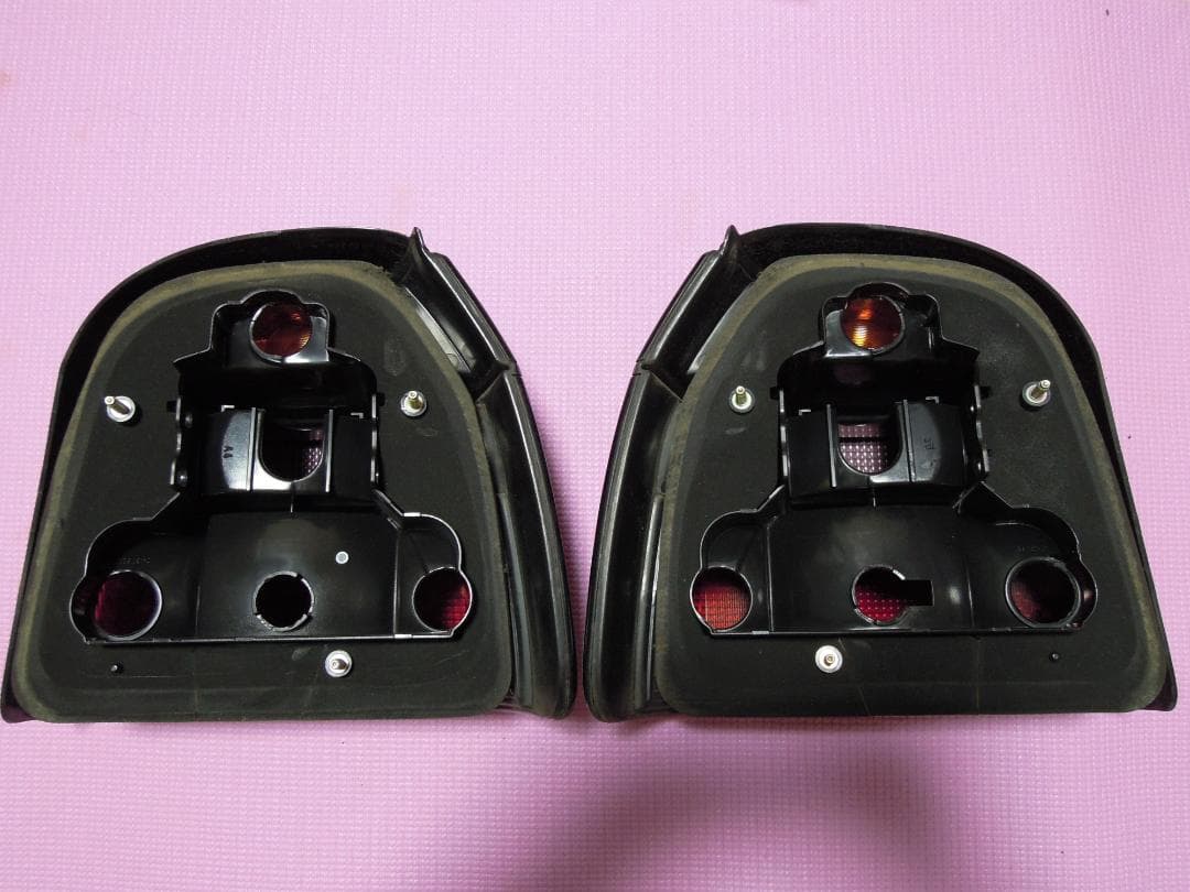 VW フォルクスワーゲンゴルフ3 HELLAブラックテールランプ 左右セット