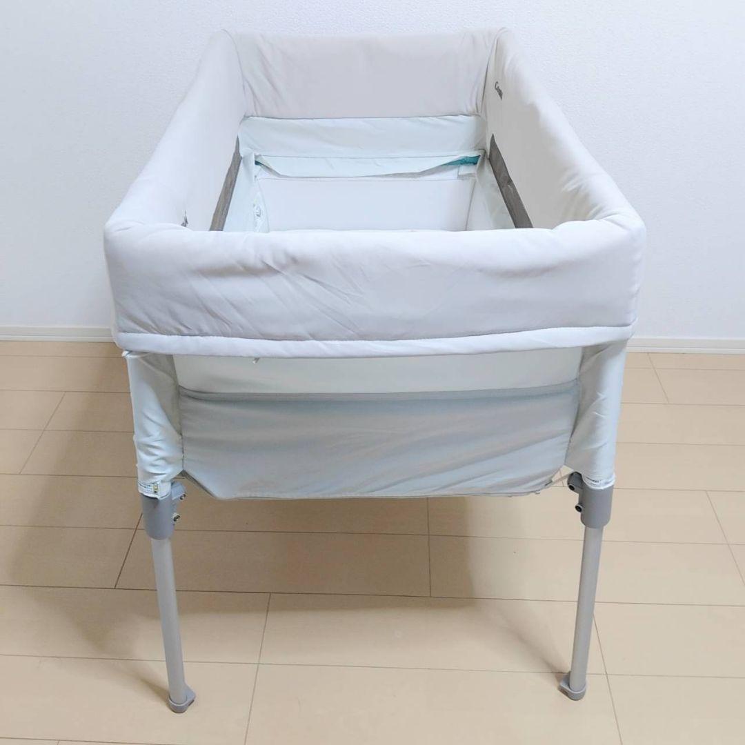 Combi ベビーベッド ホワイト　ベージュ　メッシュ サイドパネル　トモネル