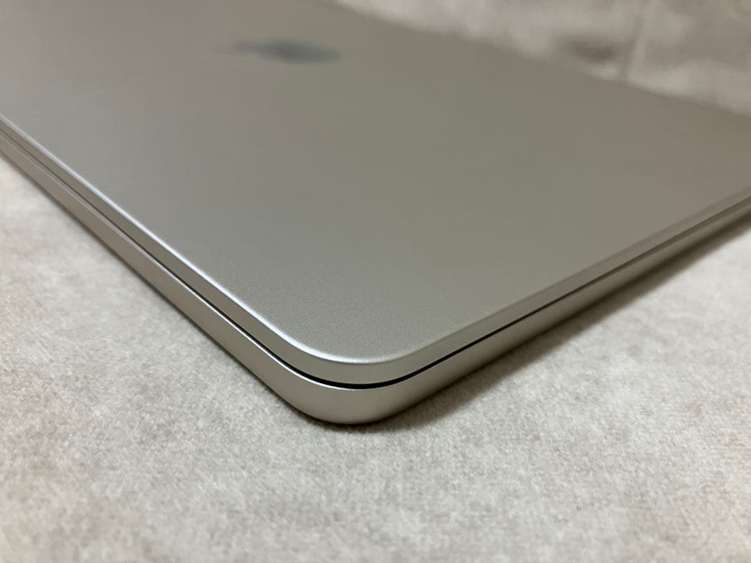 MacBook air スターライト 16gb 256gb 13インチ　M2