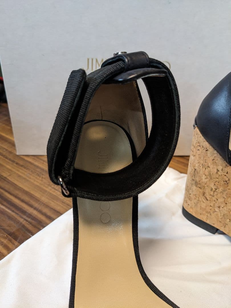 花*様 D1074　ジミーチュウ　ウェッジソール　ストラップ　調節可能　黒　ヘビ