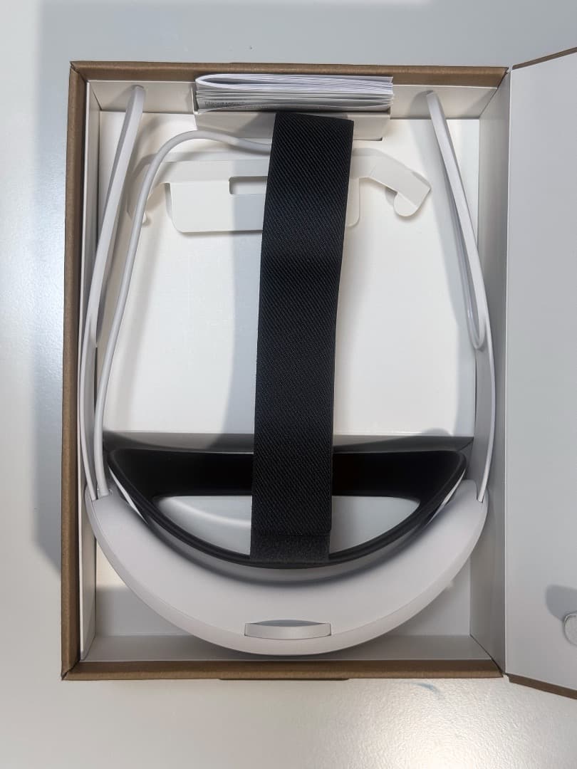 【美品】Quest 3 512GB + バッテリー付きエリートストラップ