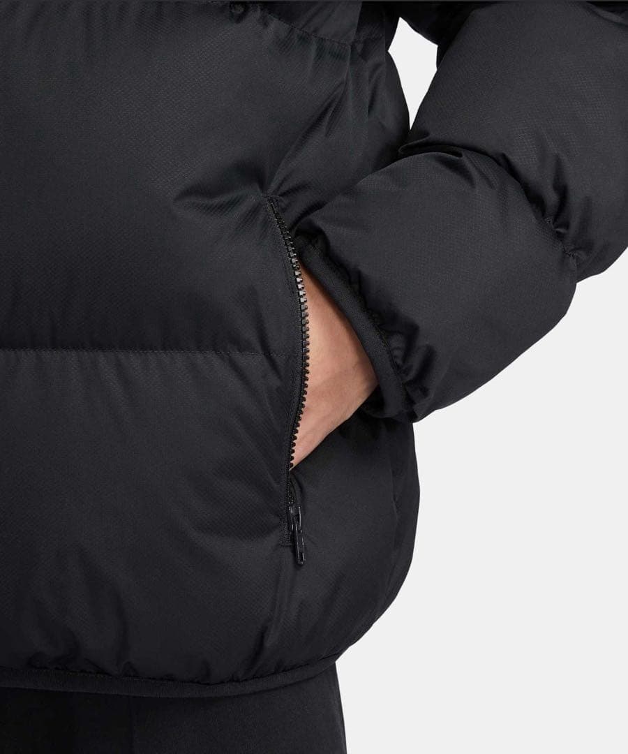 ナイキ スポーツウェア クラブ パファー ジャケット FB7369-010 XL