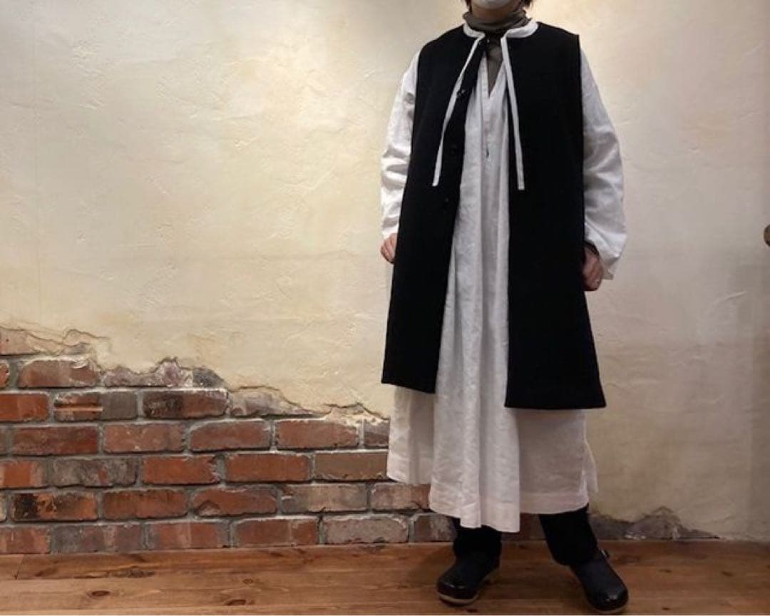 nest Robe 二重織ビーバーロングジレ　黒