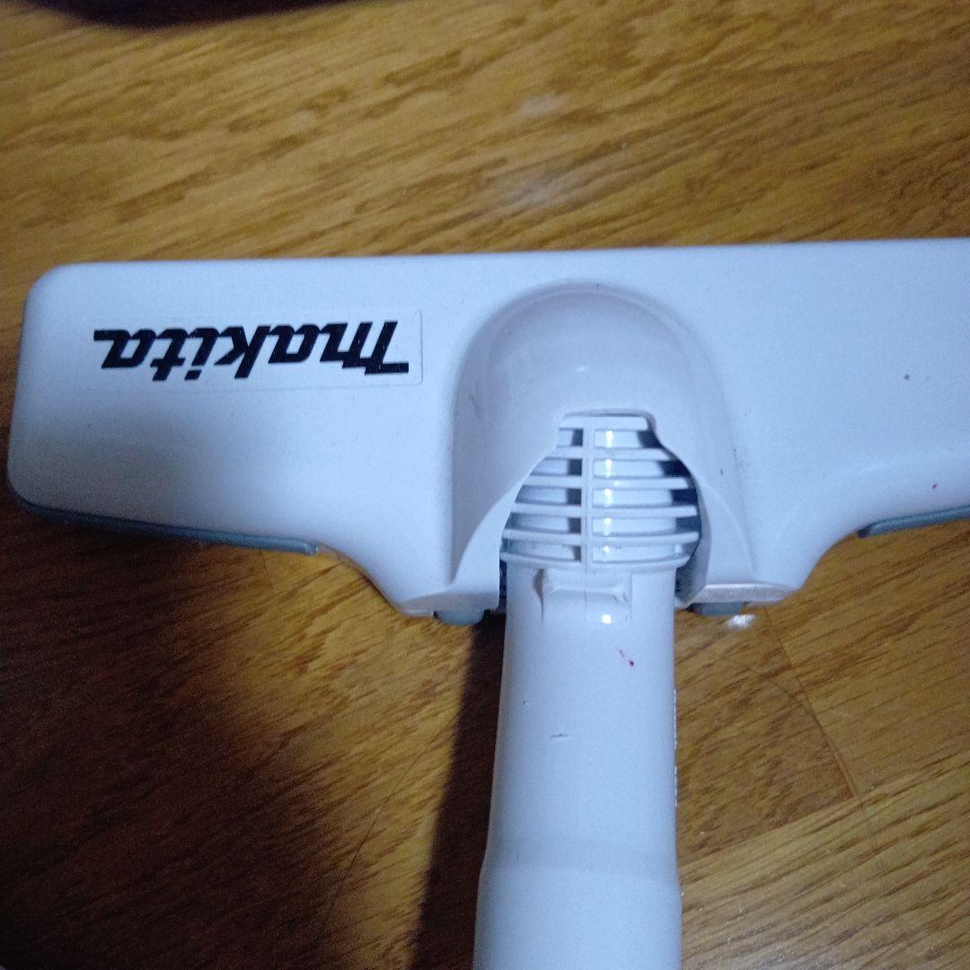 マキタ　コードレス掃除機　CL107 紙パック式　おまけ紙パック替と　収納立掛