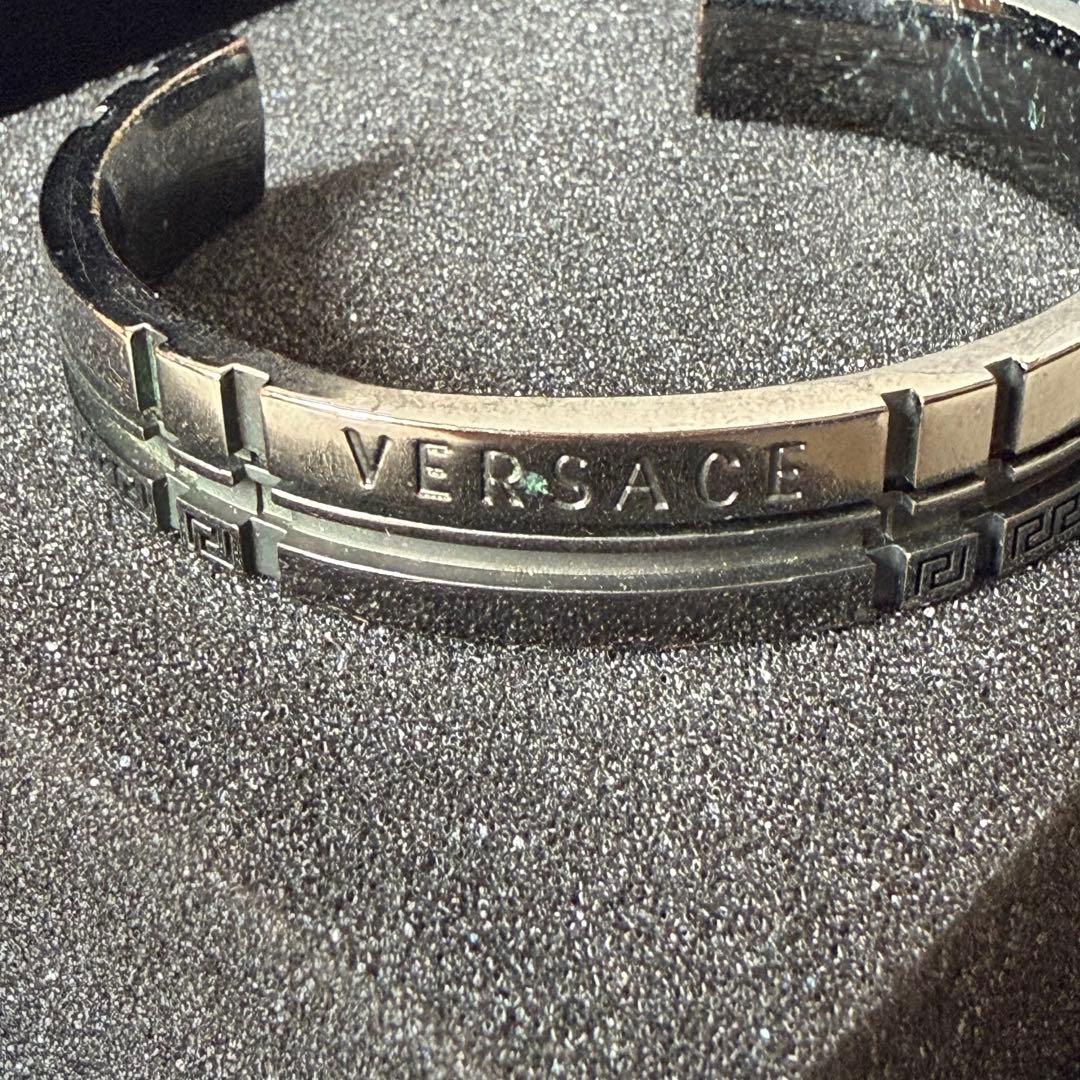 ヴェルサーチ シルバー タータン バングル ブレスレット バックル