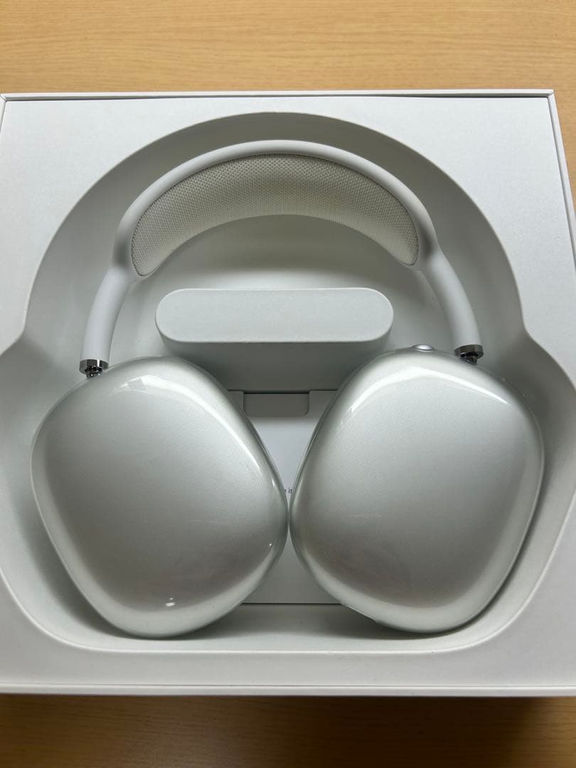 Apple AirPodsMAX シルバー