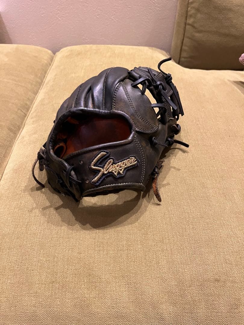 【最終値下げ】 スラッガーKSG-25PS 硬式グローブ 内野手用（黒色）