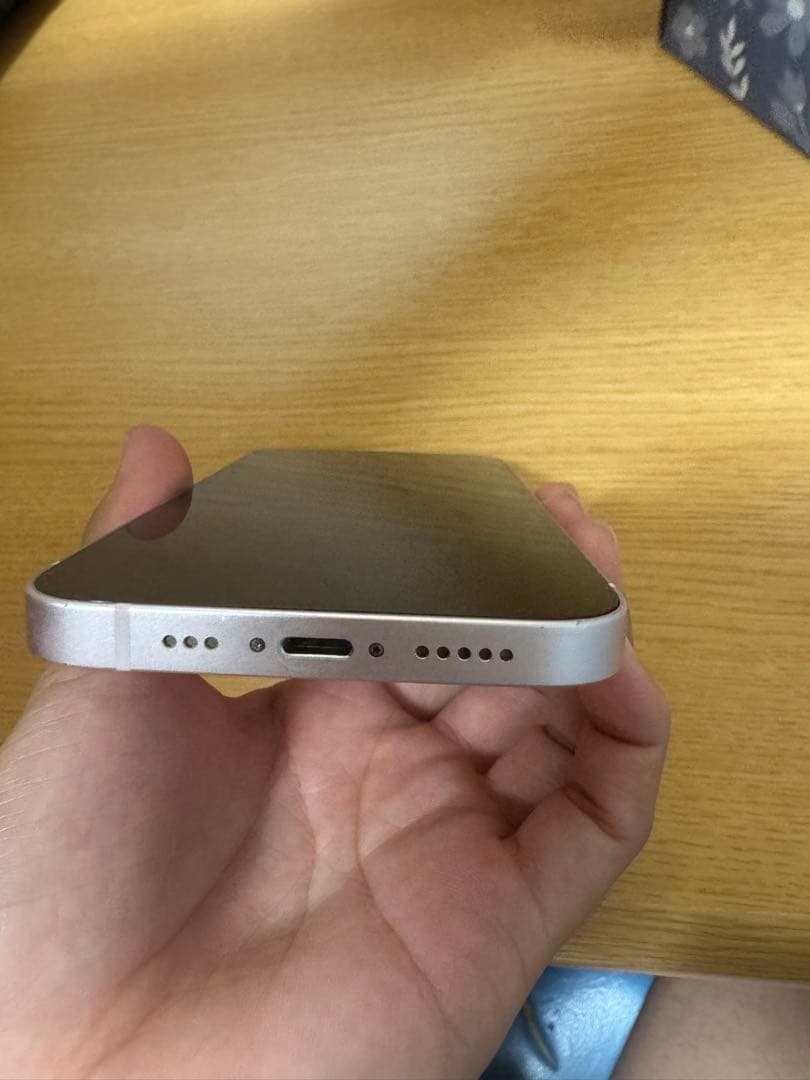 Apple iPhone 13 ピンク　バッテリー72% 画面割れなし