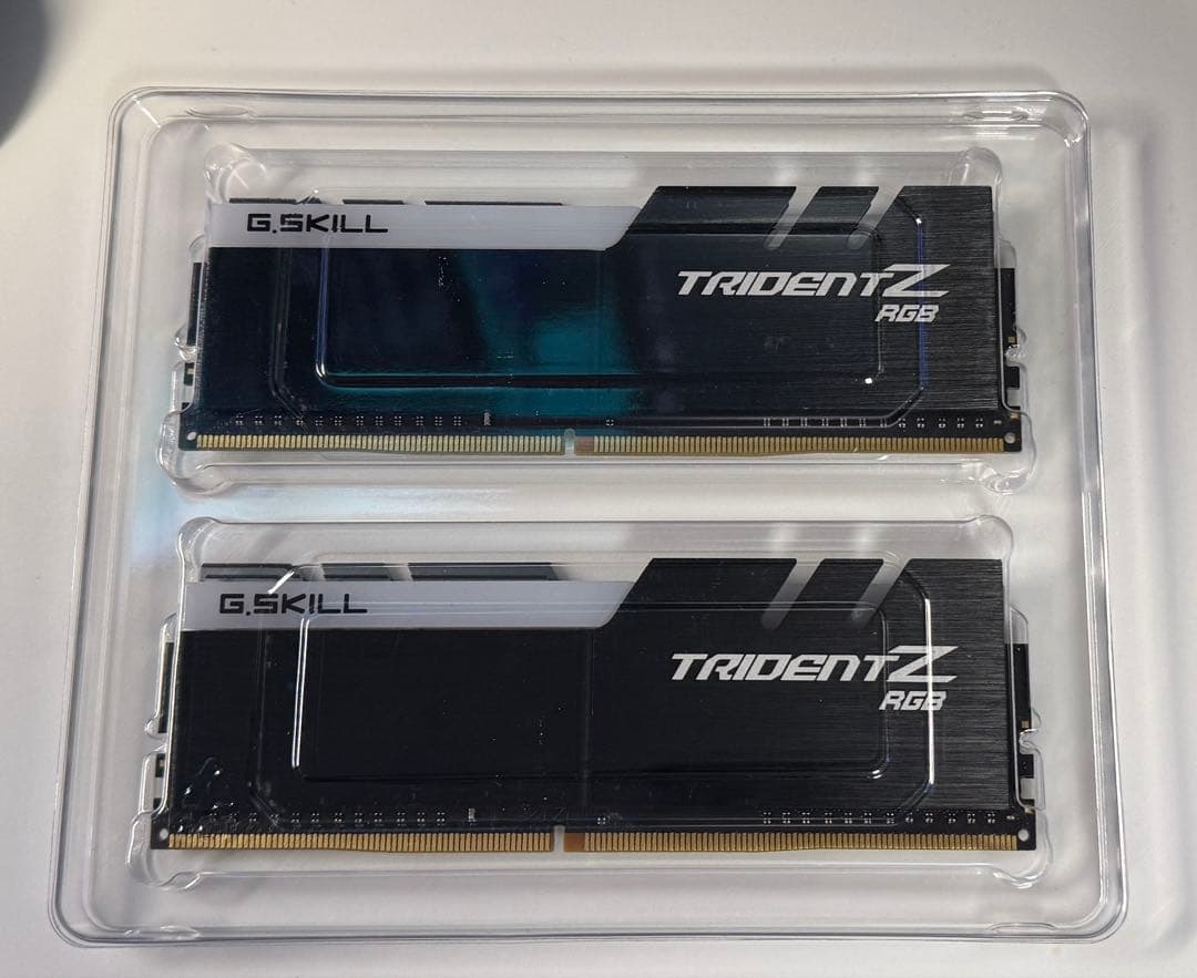 メモリー G.SKILL TRIDENT Z RGB DDR4 16GB (2x8GB)
