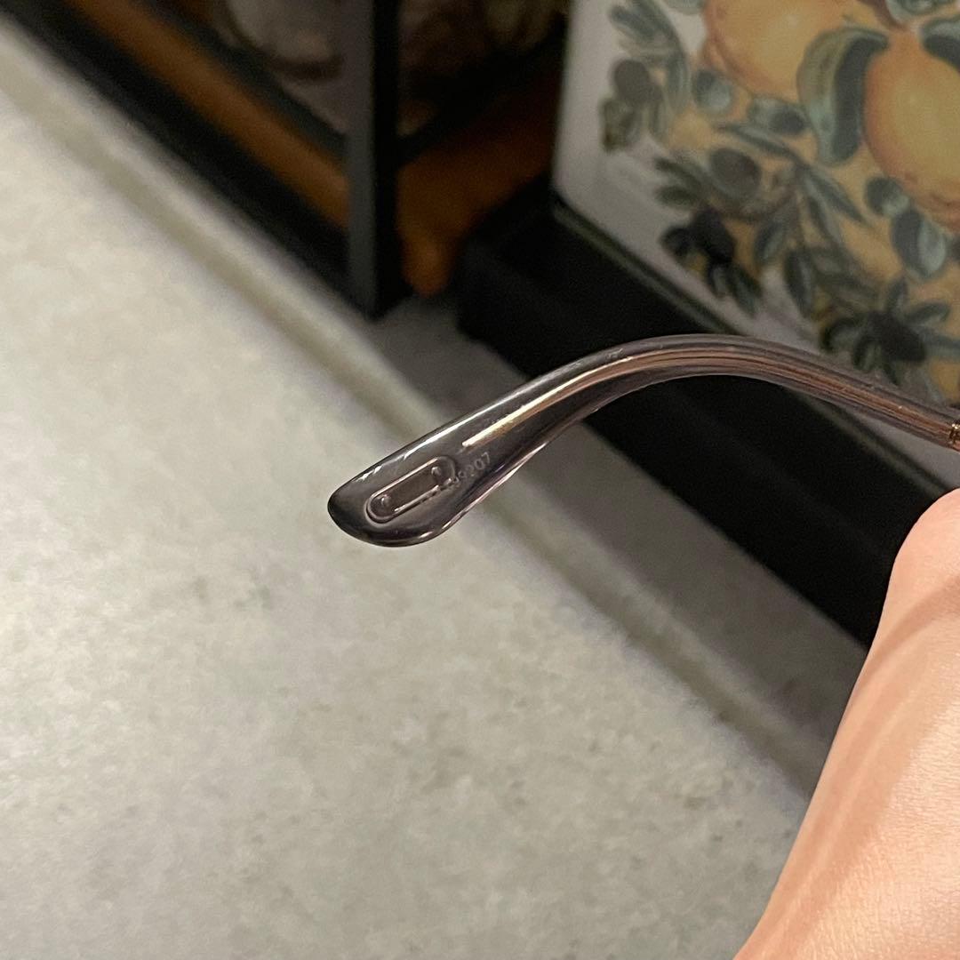 TOM FORD スクエアサングラス ブラックレンズ